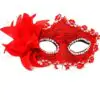 Antifaz plumas color rojo